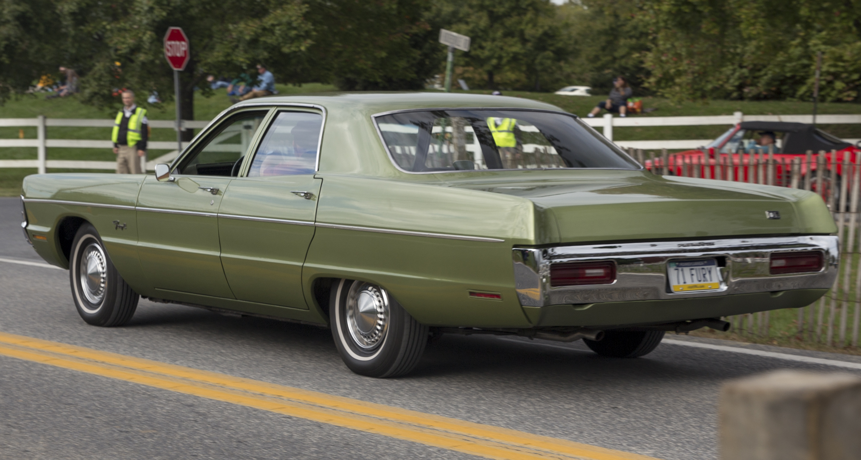 14. 1971 Plymouth_Fury_II